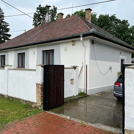 Apartmán - Garden - Vendeghaz 2 Nesvady