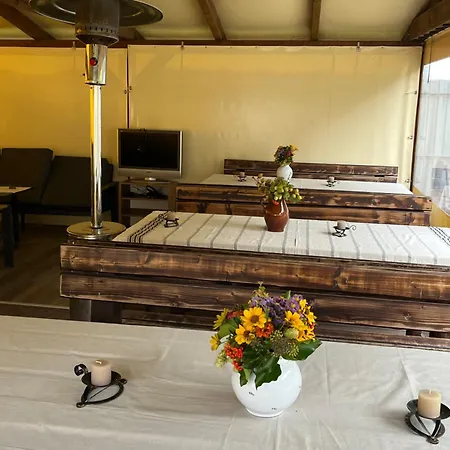 Apartmán - Garden - Vendeghaz 2 *